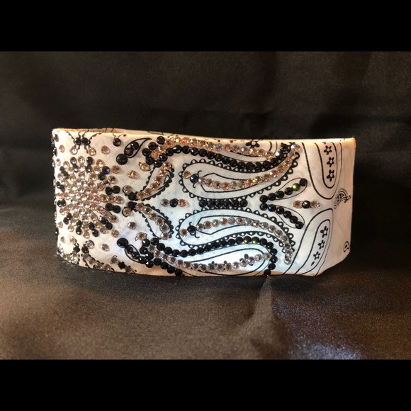 Blinged Out Bandana main image 4